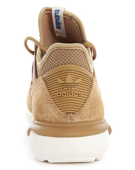 beige sneakers men.